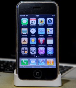 Photo of the first model of iPhone